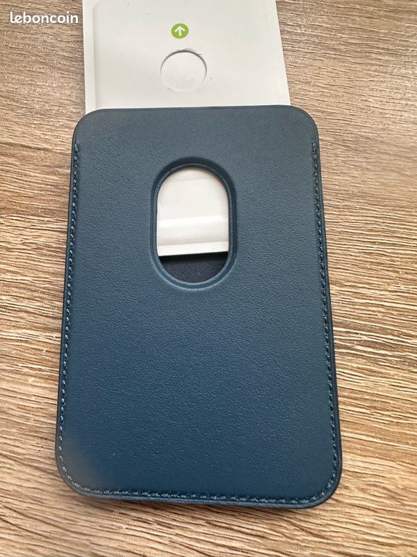 IPhone Leather Wallet Baltic Blue (image 5)