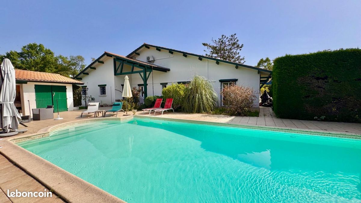 Maison 10 pièces 245 m² · à Lège-Cap-Ferret · 245 m² · 969 000 €