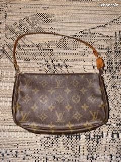 Sac pochette Louis Vuitton (image 2)