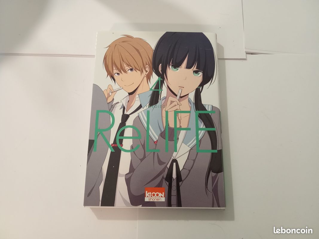Lot de 5 Mangas ReLIFE tomes 1,2,3,4 et 6 (image 4)