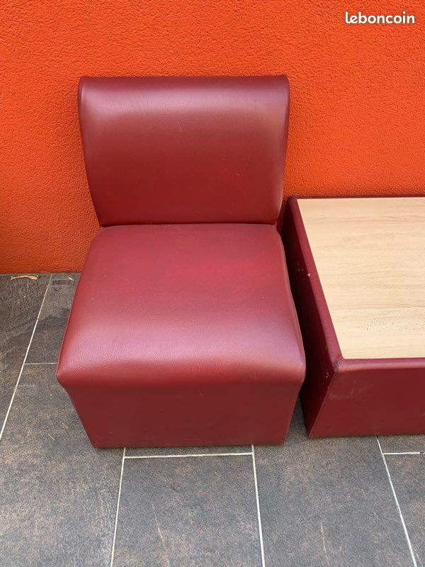 Fauteuils et table basse (image 2)