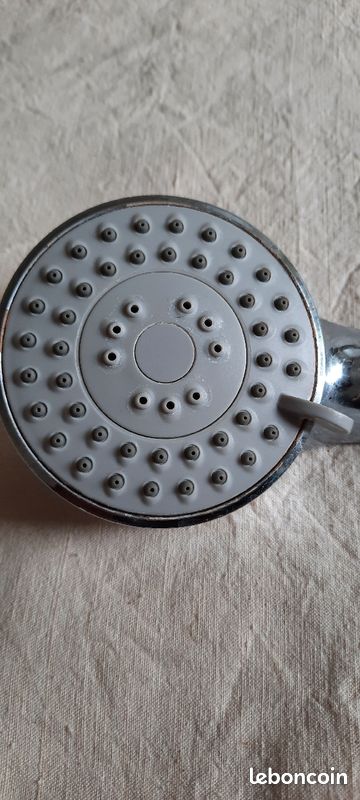 Pommeaux de douche neuf (image 3)