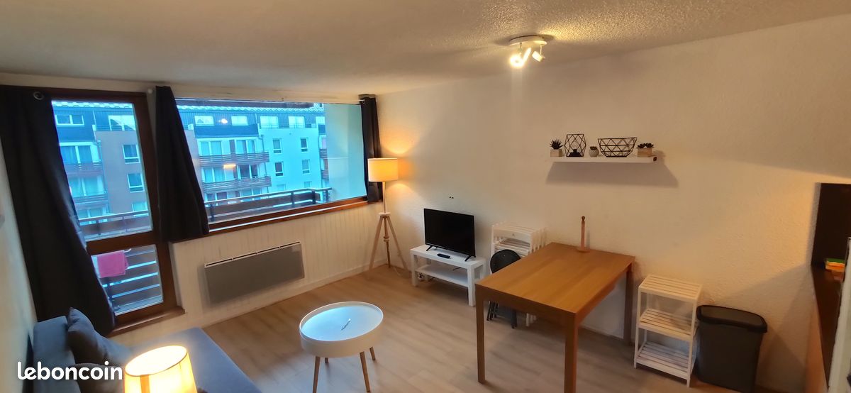 Vacances disponibles* App. Pied de pistes Super-Besse - LUGES FOURNIES