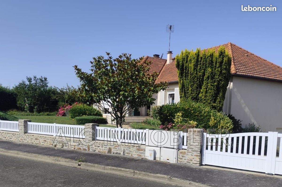 Maison 5 pièces 142 m² · à Saint-Germain-du-Corbéis · 142 m² · 232 100 €