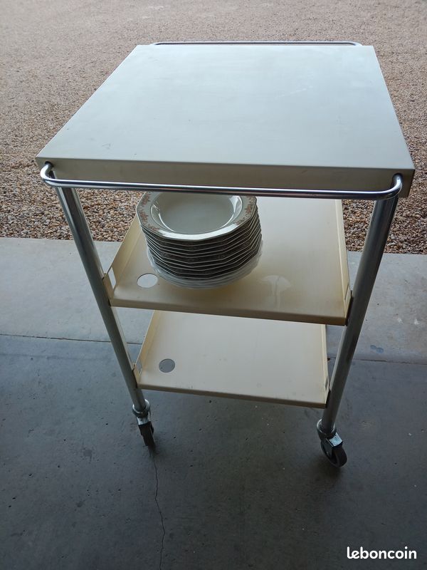 Chariot 3 tablettes (image 1)