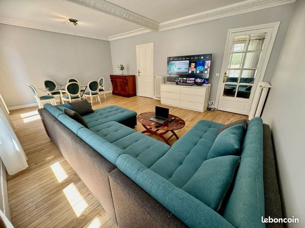 Appartement 3 pièces 100 m² · à Paris · 100 m² · 3 690 €/mois