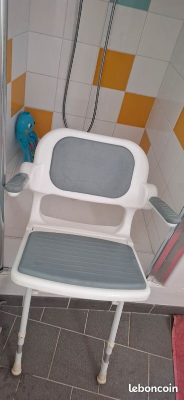 Siège douche très bon état (image 1)