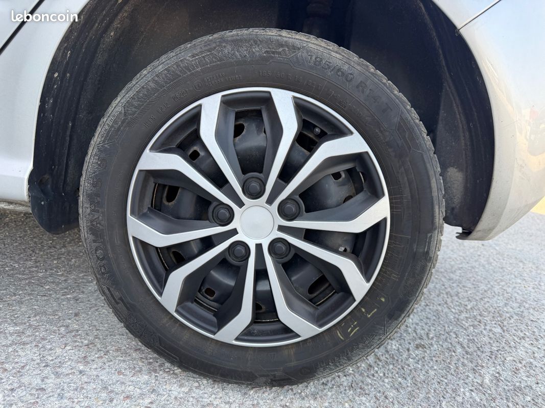 Skoda fabia 1.4 16v - 100 s (image 10)