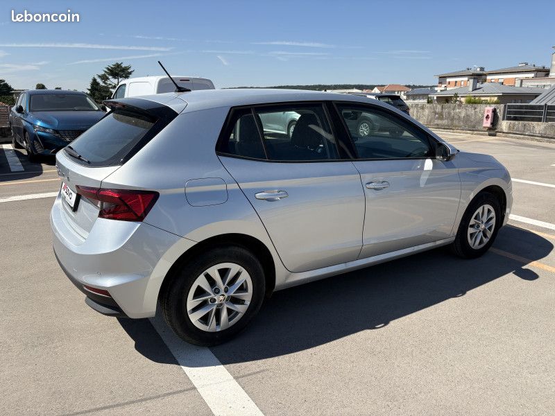 Skoda FABIA 1.0 MPI 80CH AMBITION *TVA RECUPERABLE (image 6)