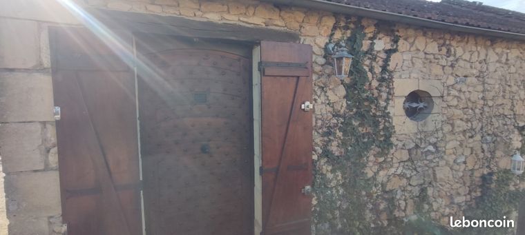 https://img.leboncoin.fr/api/v1/lbcpb1/images/69/de/b1/69deb19f2c03b8534f84e77b4196fc589774efff.jpg?rule=ad-image
