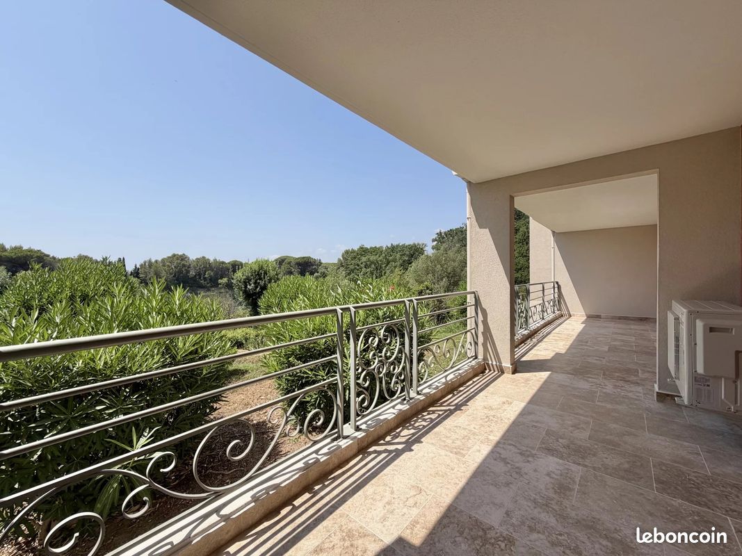 Appartement 3 pièces 73 m² · à Fréjus · 73 m² · 428 000 €