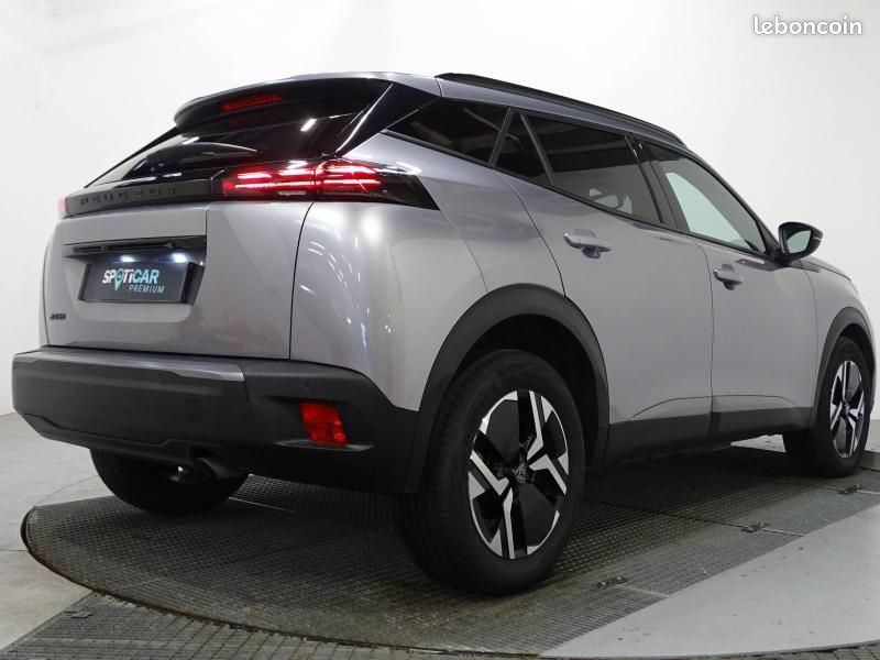 Peugeot 2008 1.2 100ch S&S Allure (image 8)
