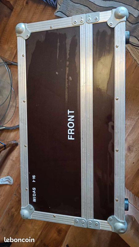 Vends Fly case pour Midas Venice 16 / F16 (image 7)