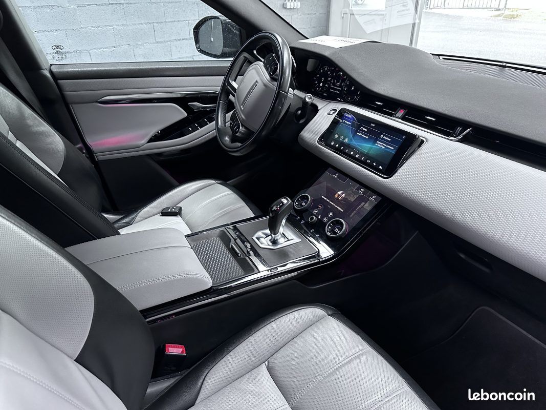 RANGE ROVER EVOQUE P300e 309CV R-DYNAMIC (image 9)