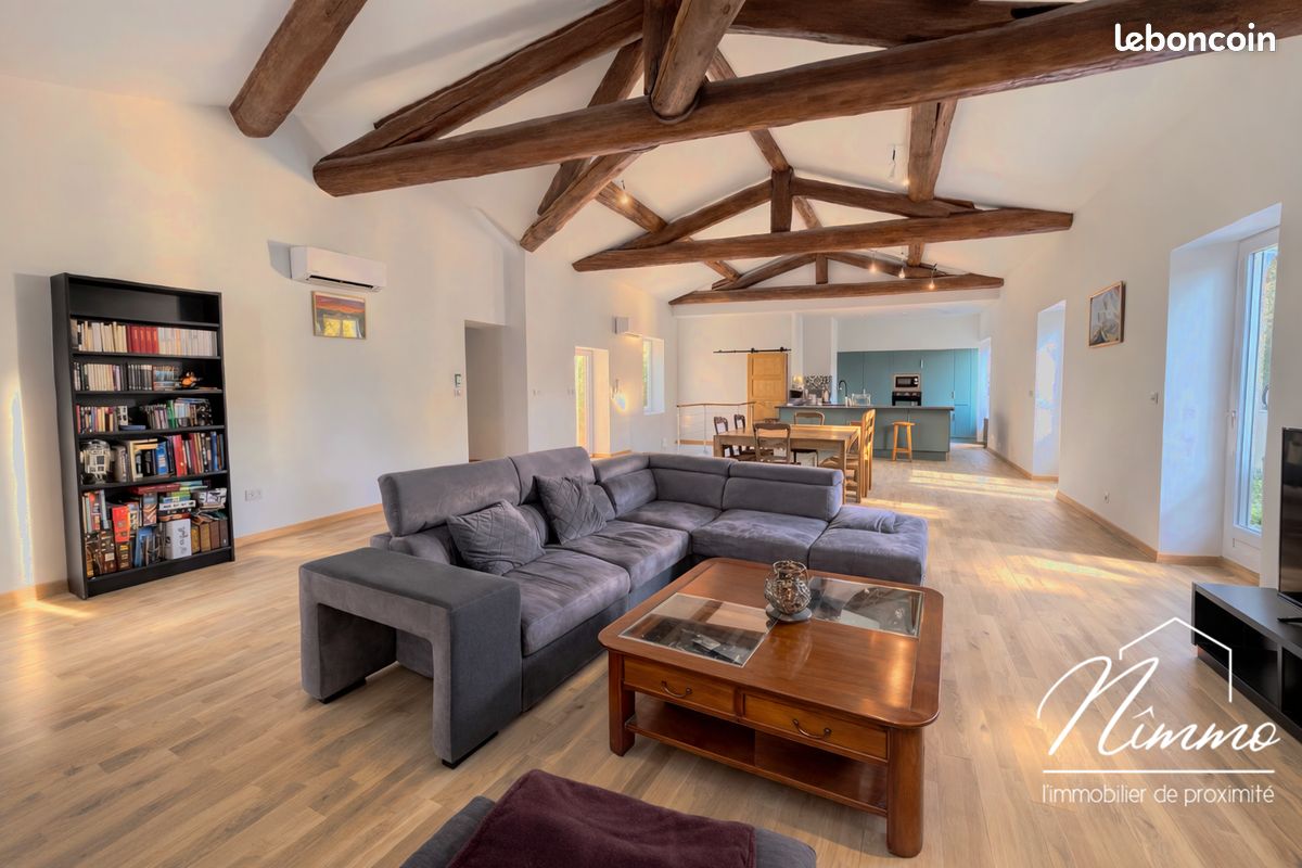 Appartement 4 pièces 142 m² · à Nîmes · 142 m² · 367 500 €