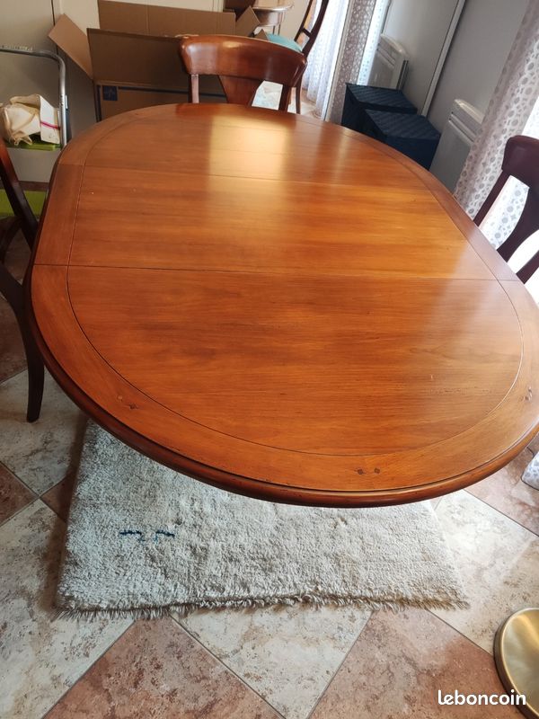 Table de salle à manger en merisier massif (image 1)