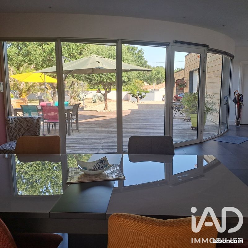 Maison 6 pièces 290 m² · à Étaules · 290 m² · 615 000 €