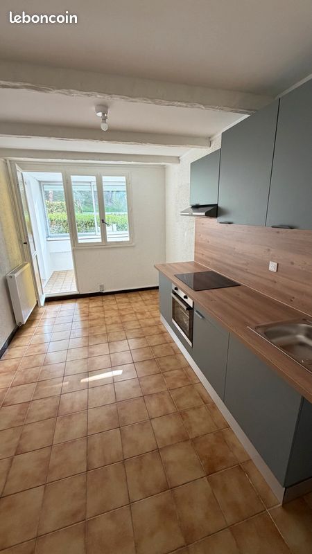 Appartement 3 pièces 87 m² · à Martigues · 87 m² · 169 000 €
