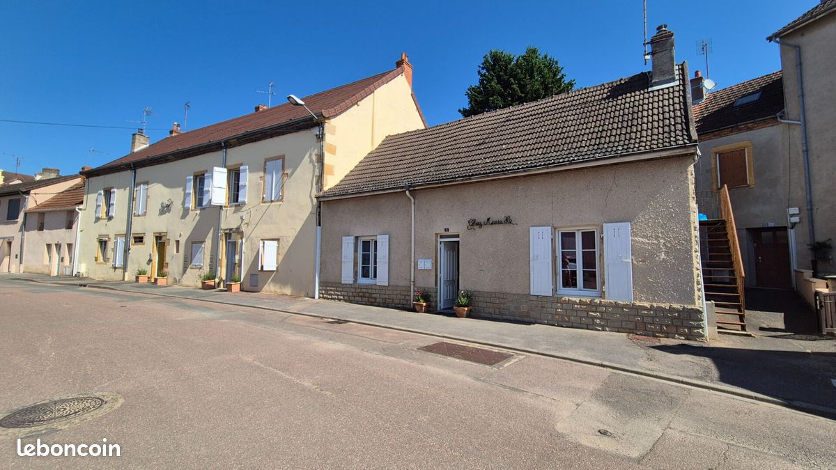 Immeuble 18 pièces 400 m² · à Paray-le-Monial · 400 m² · 590 000 €
