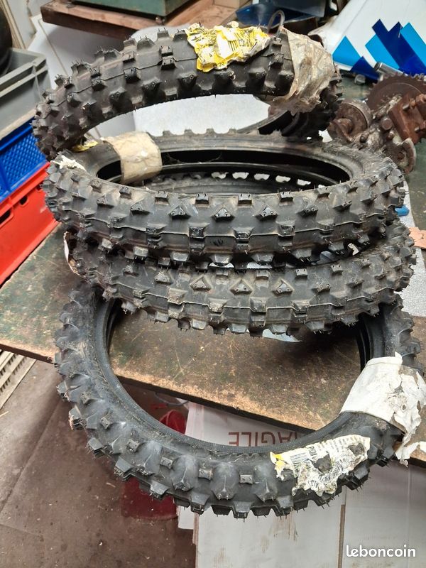 4 Pneus pirelli scorpion neuf (image 1)