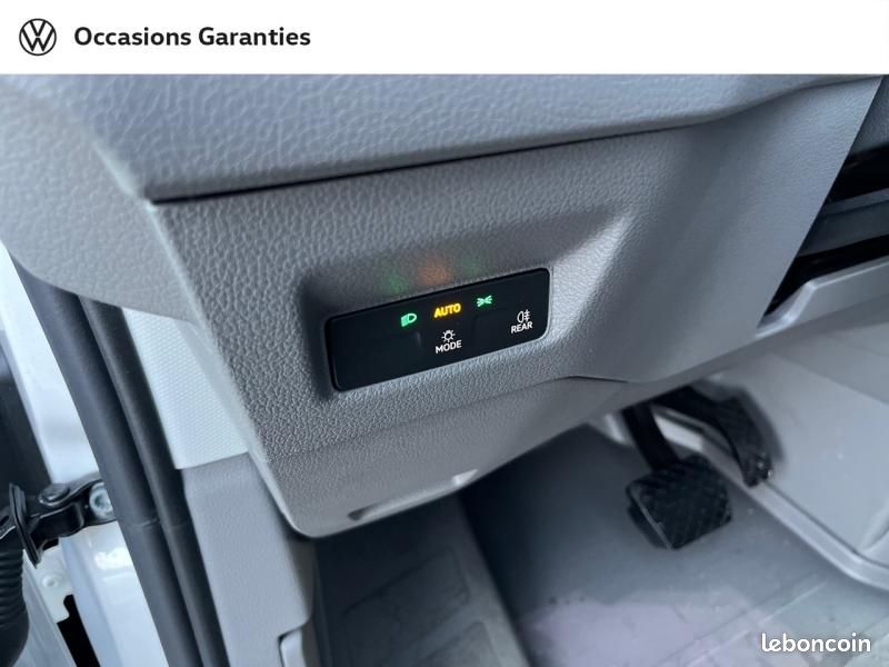 Volkswagen Crafter Fg 35 L3H3 2.0 TDI 140ch Business Traction BVA8 (image 31)