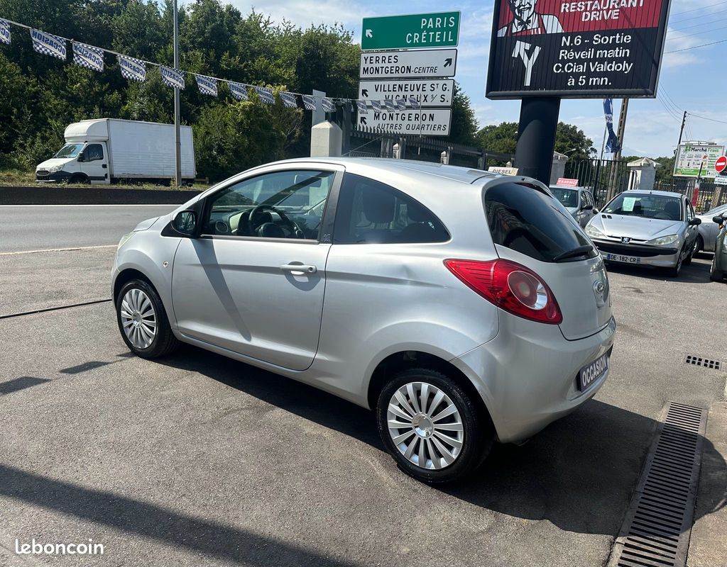 Ford ka 1.2 70ch clim titanium courroie ok 4 places 3 portes garantie petit prix jeune permis (image 3)
