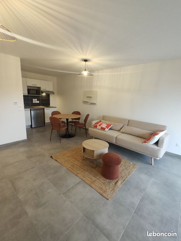 Appartement 2 pièces 46 m² · à Scionzier · 46 m² · 1 070 €