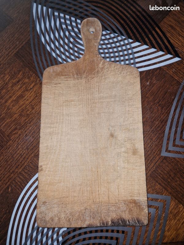 Donne planche à découper en bois (image 1)