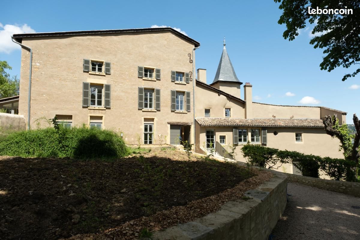 Appartement 3 pièces 51 m² · à Albigny-sur-Saône · 51 m² · 886 €