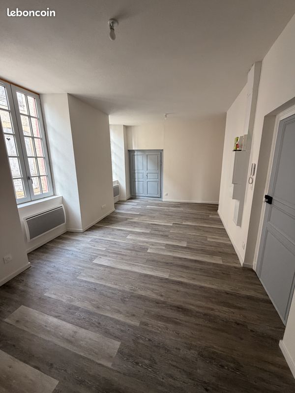 Appartement 1 pièce 28 m² · à Montluçon · 28 m² · 400 €/mois