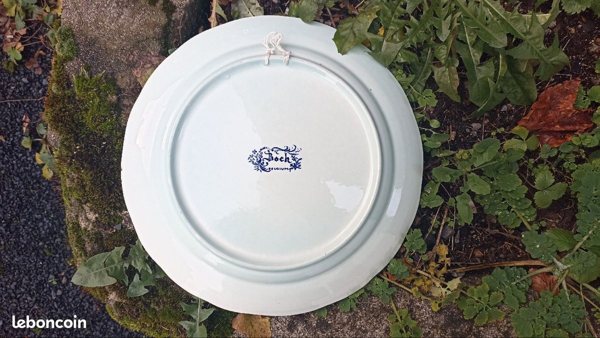 Plat de service rond en céramique Delft par Boch (image 4)