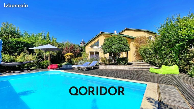 Villa 8 pièces 211 m²