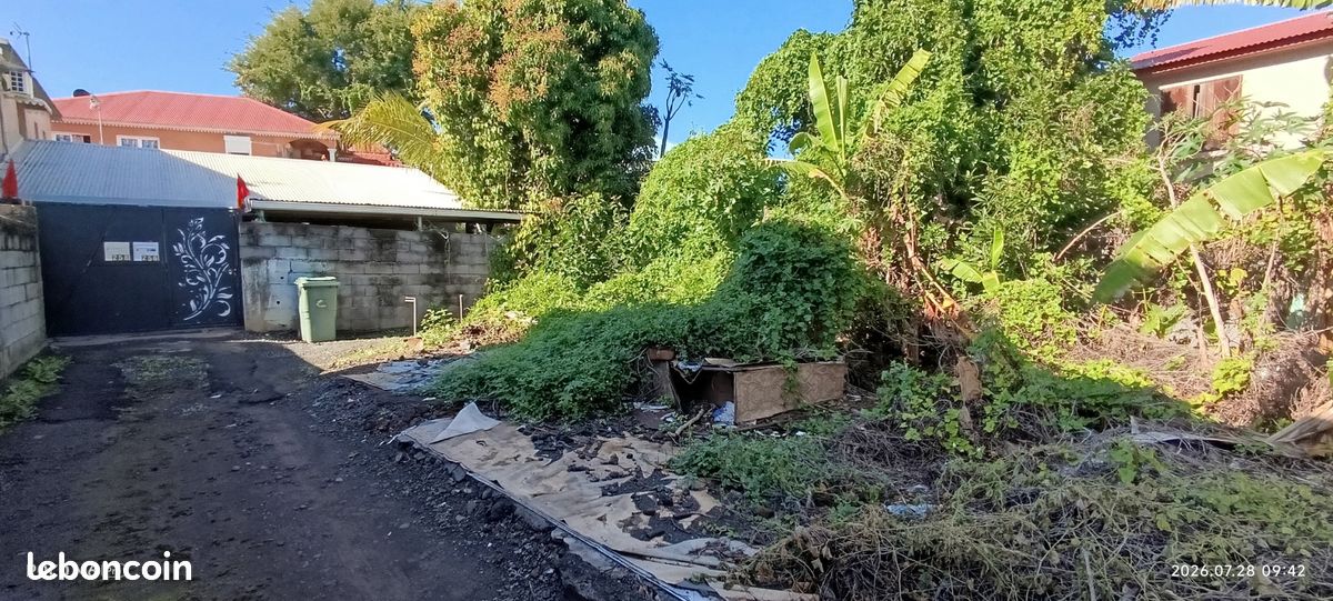 Terrain 137 m² · à Saint-Pierre · 137 m² · 29 000 €