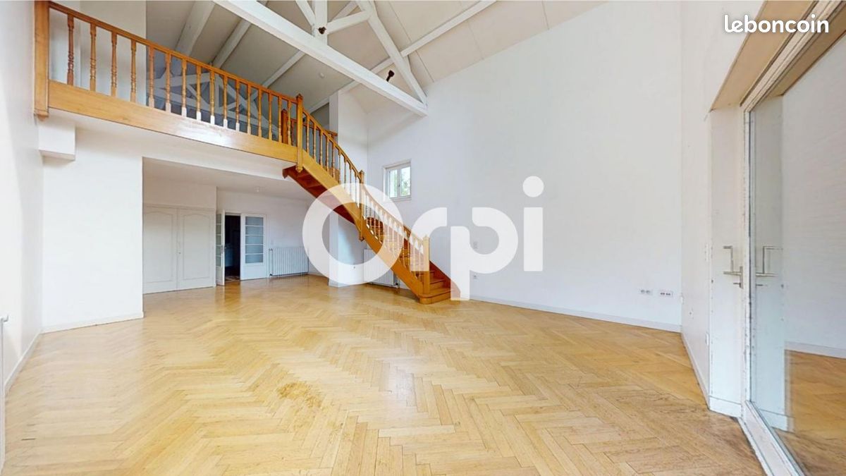 Maison a louer bron - 5 pièce(s) - 169 m2 - Surfyn