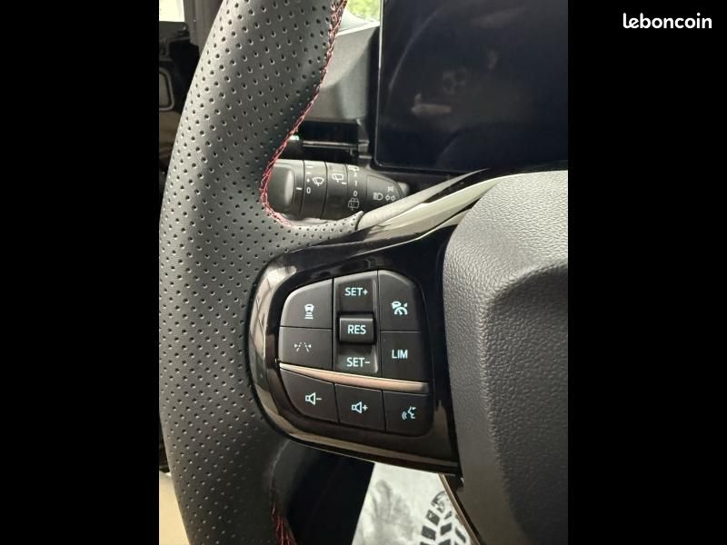 Ford Puma 1.0 EcoBoost Hybrid 125ch ST-Line X S&S Powershift (image 16)