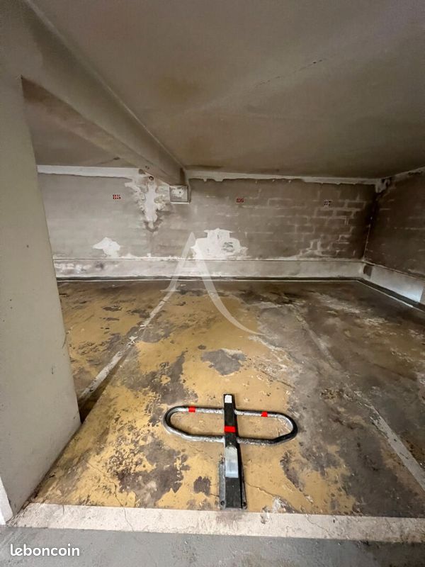 Parking 11 m² · à Cannes · 11 m² · 95 000 €