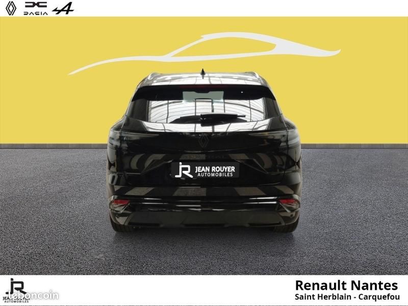 Renault Austral 1.2 E-Tech full hybrid 200ch esprit Alpine - 25 (image 18)