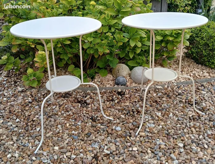 Lot de tables en métal blanc x2