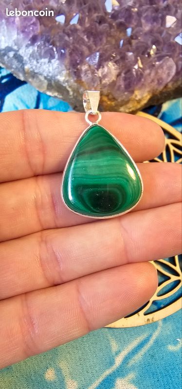 Pendentif Ancien N149 Dent Et Malachite - Bijou Vintage, Sans Marque