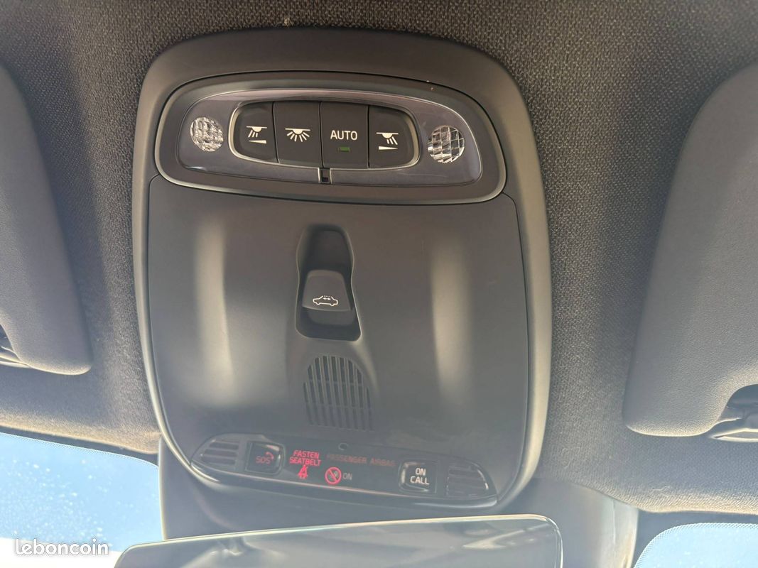 VOLVO XC40 T5 Recharge 180+82 ch DCT7 Ultimate (image 24)