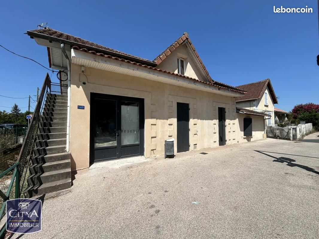 Immeuble 127 m² · à Marsac-sur-l'Isle · 127 m² · 320 000 €
