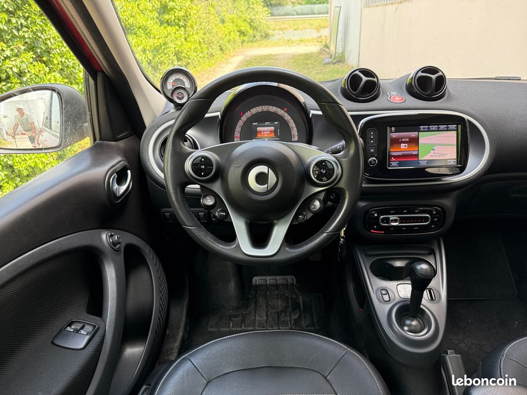 SMART FORFOUR 0.9 90 Prime 90Ch Bluetooth Toit panoramique Régulateur de Vitesse Garantie 12 mois (image 14)