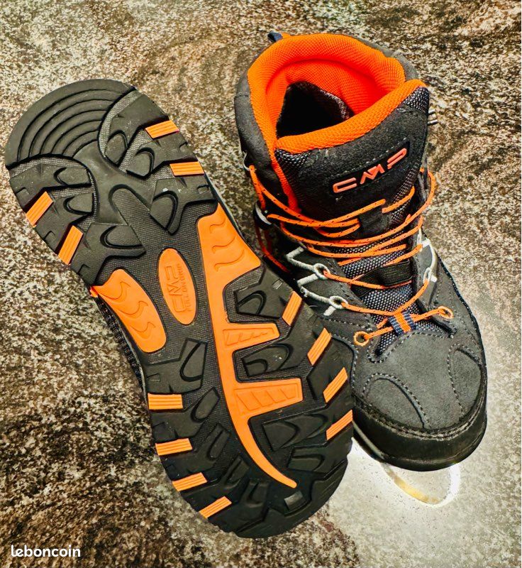 Chaussures de marche CMP enfant taille 33 Chaussures