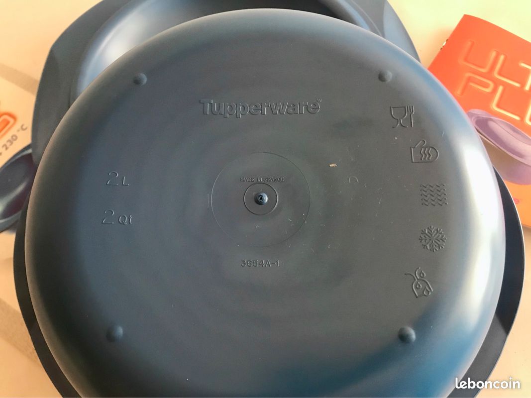 Neuf dans emballage - Cocotte Ultra Plus ronde, 2 litres, pour cuisson four traditionnel ET micro ondes ET congélation, + notice + livret de recette + couvercle de conservation, Tupperware (image 8)