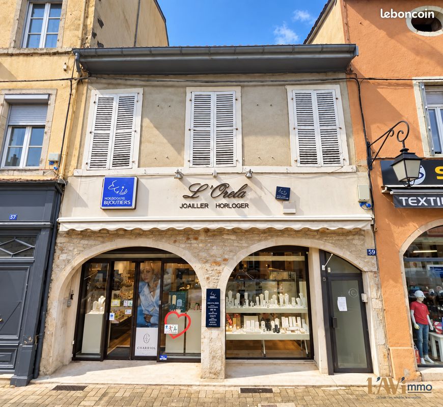 Immeuble 188 m² · à Pont-de-Vaux · 188 m² · 180 900 €