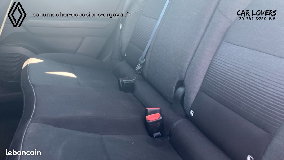 RENAULT Captur Blue dCi 95 Business (image 18)