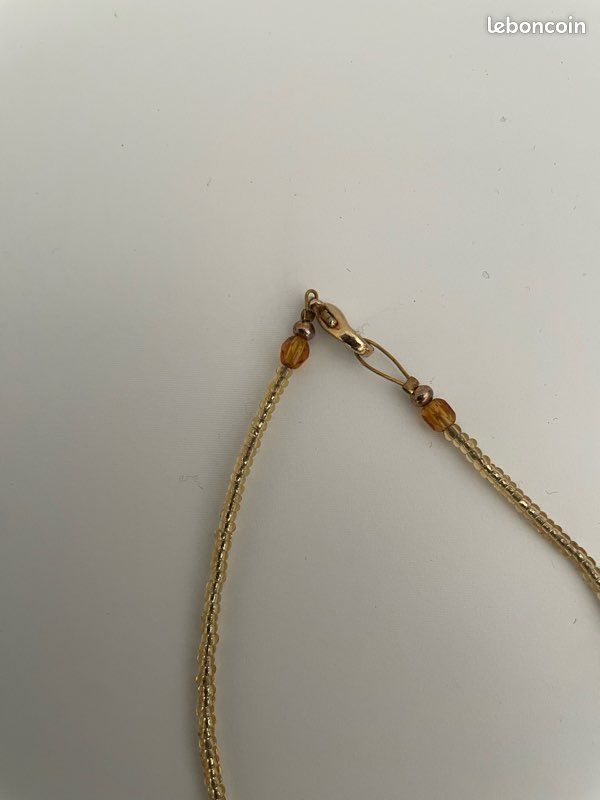 Collier perles et carres ambrés (image 5)