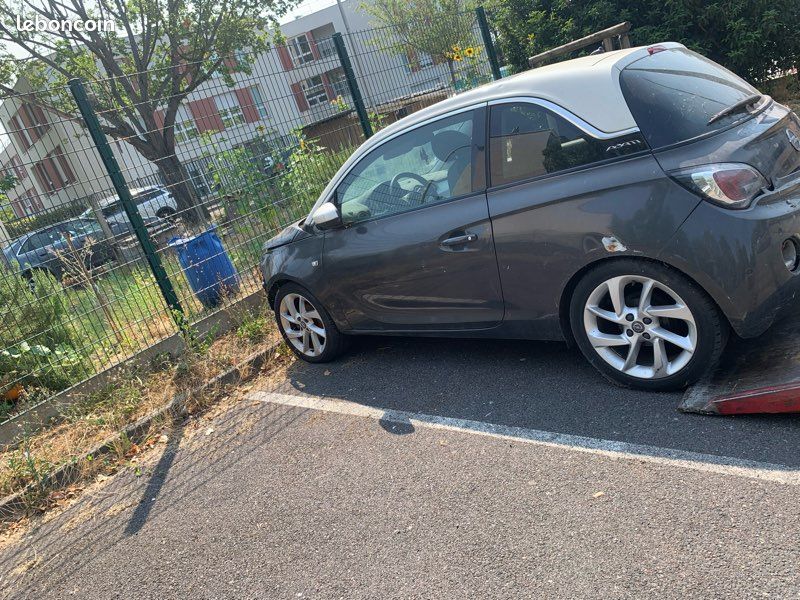 Opel Adam (image 1)