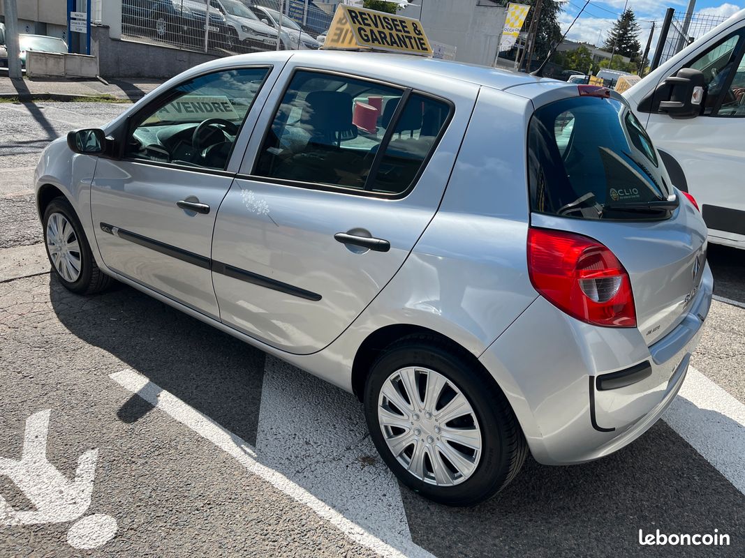 Belle clio III 1.5 dci 135.700kms possibilité garantie 12 / 24 / 36 mois (image 3)