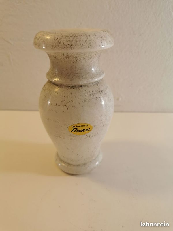 Petit vase Albatre (image 1)